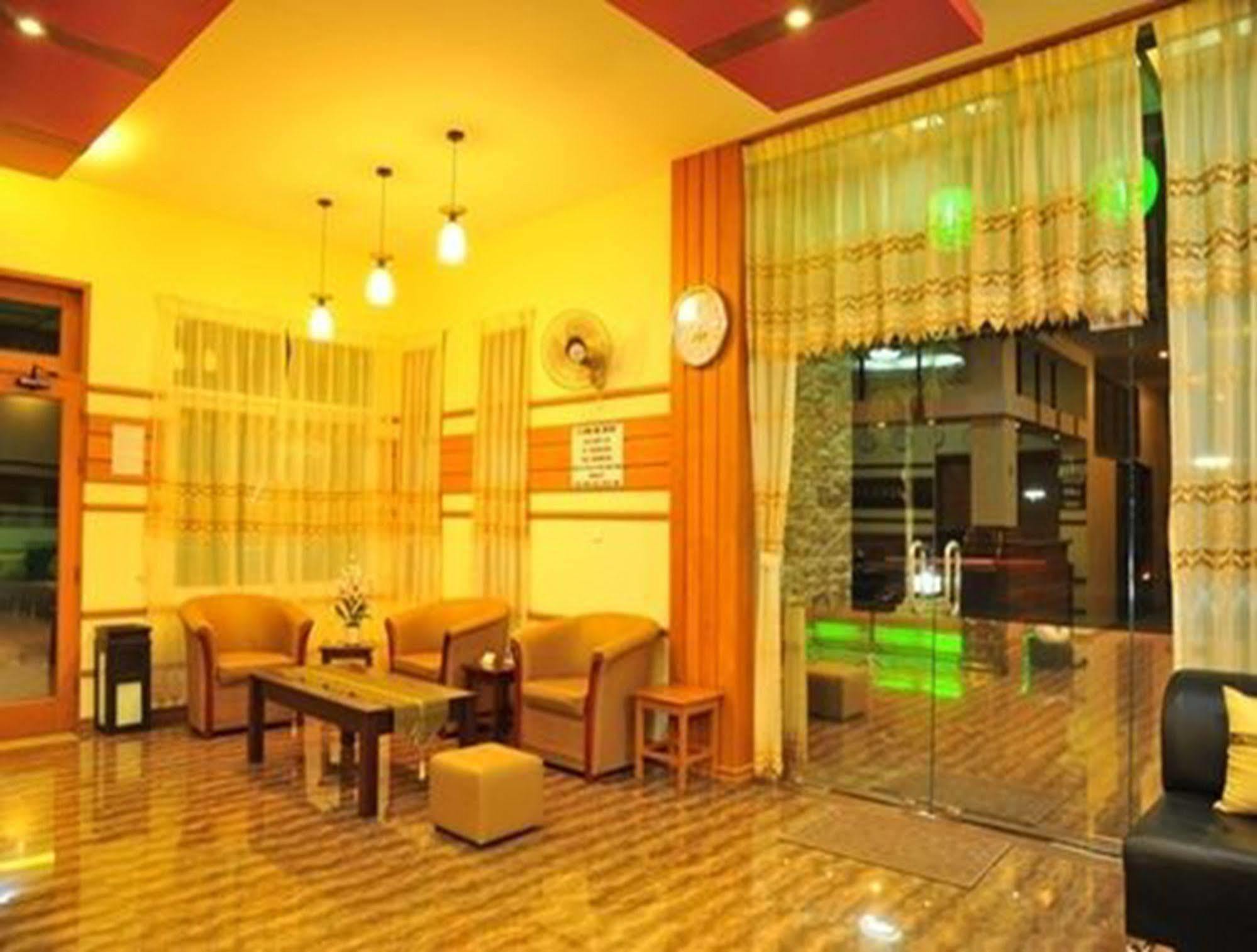 Royal Green Hotel Pyin Oo Lwin Exterior photo